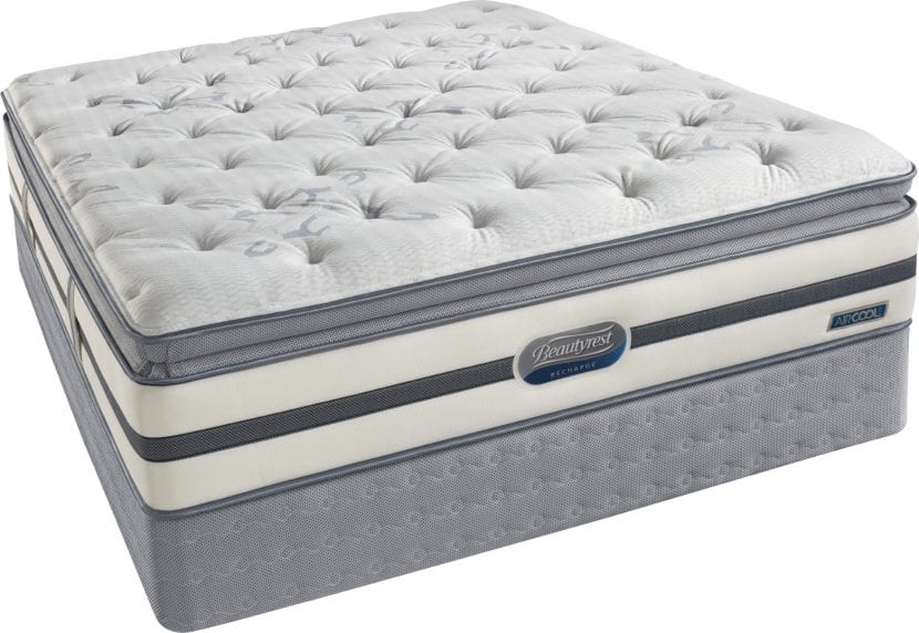 simmons recharge plush mattress