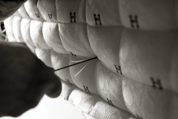 hypnos-factory-making-side stitching