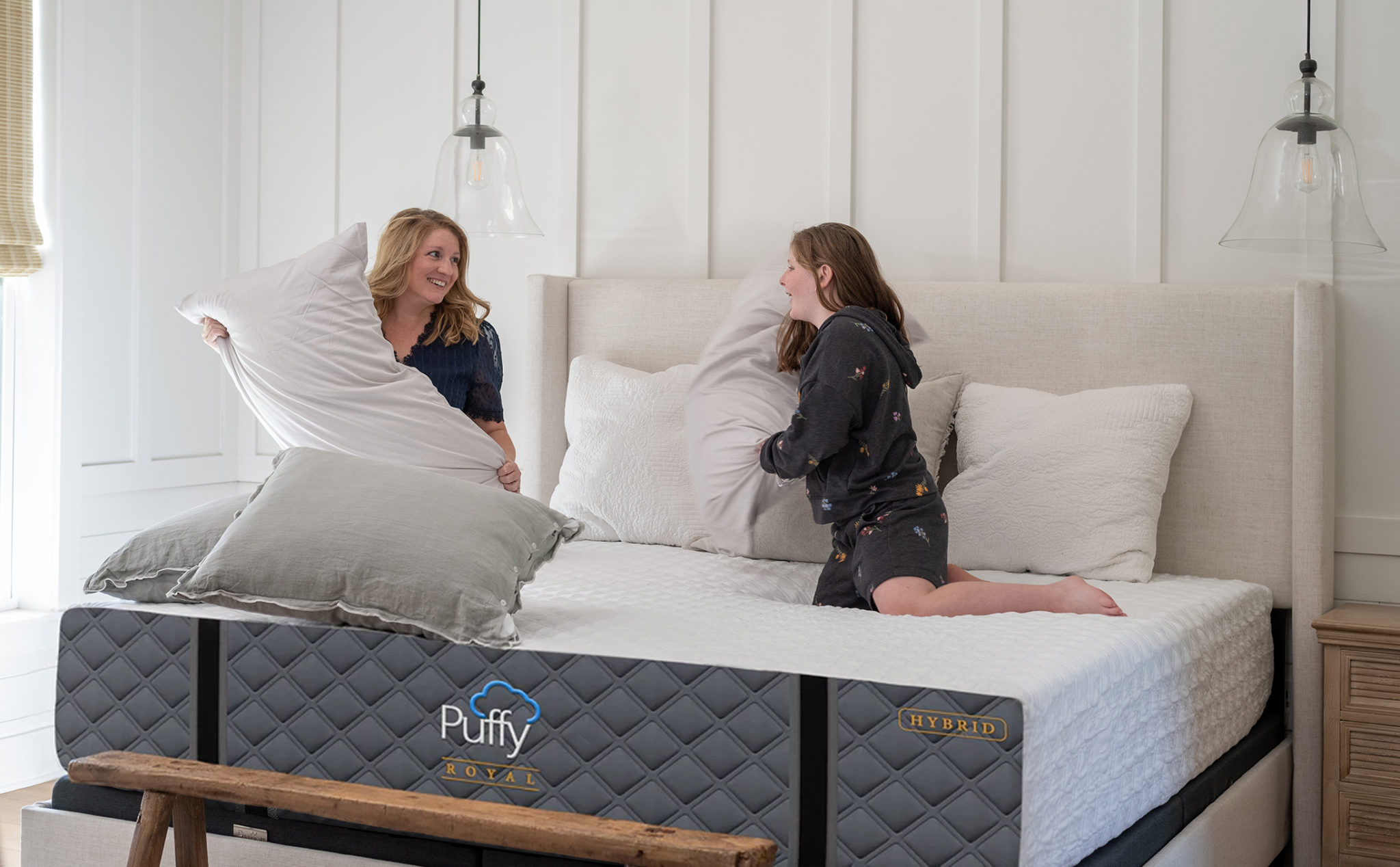 Puffy Royal Hybrid Mattress on Display Free Bed Bundle | Sleepworks